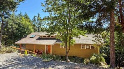 6608 Razor Point Road Pender Island, BC V0N 2M1
