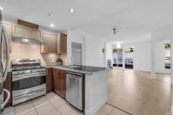 120-5777 Birney Avenue  Vancouver, BC V6S 0A4