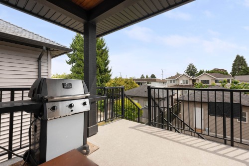 7348 11Th Avenue, Burnaby, BC 