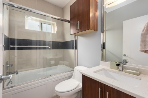 7348 11Th Avenue, Burnaby, BC 