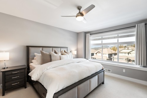 23140 Gilbert Drive, Maple Ridge, BC - Indoor Photo Showing Bedroom