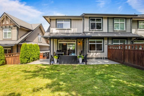 23140 Gilbert Drive, Maple Ridge, BC - Outdoor With Facade