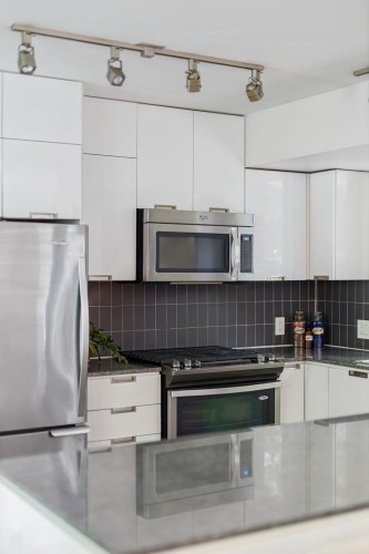 153 2Nd Street W, North Vancouver, BC 
