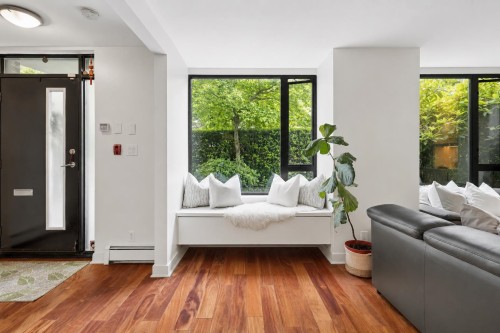 153 2Nd Street W, North Vancouver, BC 