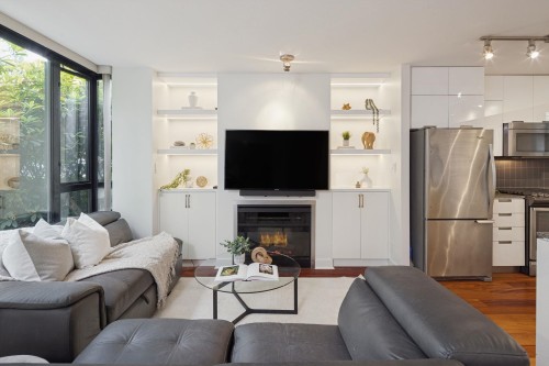 153 2Nd Street W, North Vancouver, BC 