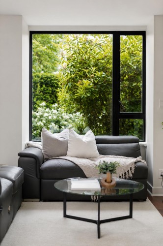153 2Nd Street W, North Vancouver, BC 