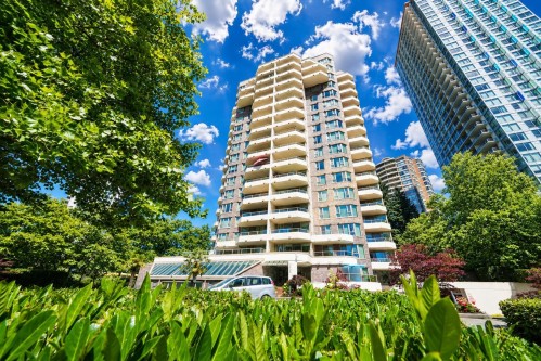 305-5790 Patterson Avenue  Burnaby, BC V5H 4H6