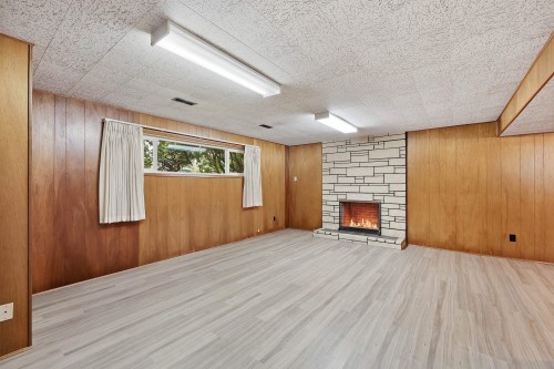 11936 Wicklow Way, Maple Ridge, BC 