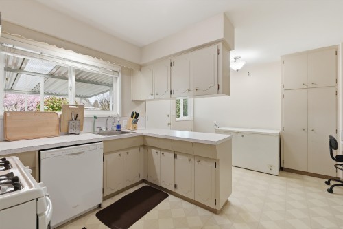 11936 Wicklow Way, Maple Ridge, BC 