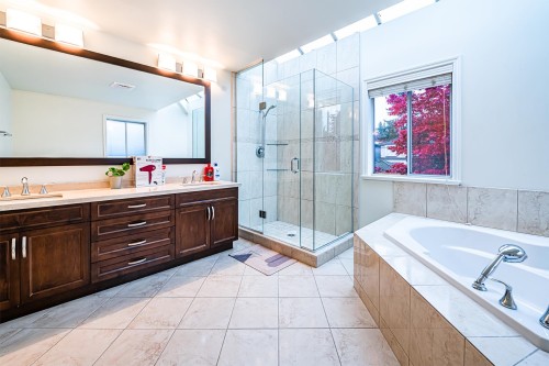 4570 13Th Avenue W, Vancouver, BC 