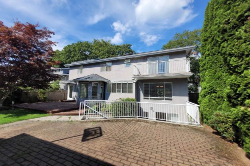 4570 13Th Avenue W, Vancouver, BC 