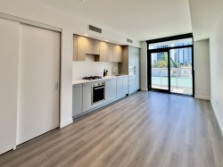 4**-6608 Sussex Avenue Avenue Burnaby, BC V5C 0L9