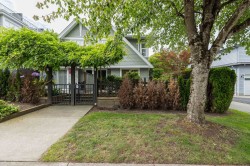 13-1203 Madison Avenue Burnaby, BC V5C 6R9