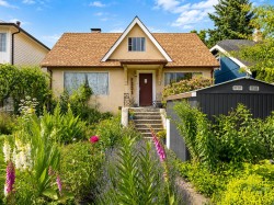2531 Graveley Street  Vancouver, BC V5K 3J5