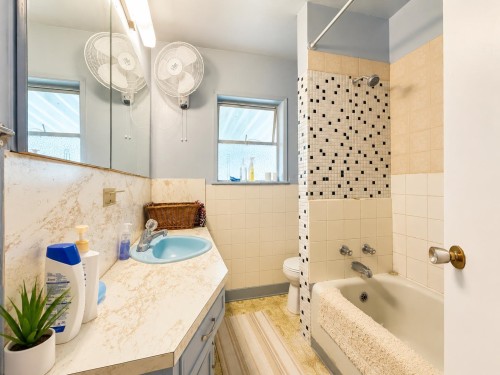 2531 Graveley Street, Vancouver, BC 