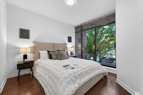 202-7362 Elmbridge Way, Richmond, BC 