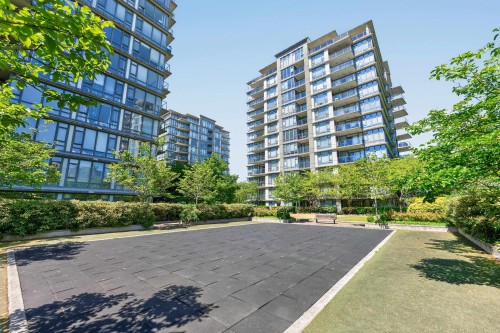 202-7362 Elmbridge Way, Richmond, BC 