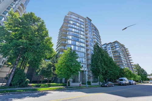202-7362 Elmbridge Way, Richmond, BC 