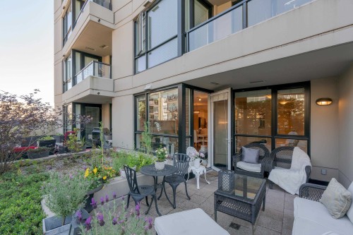 302-160 3rd Street W North Vancouver, BC V7M 0A9