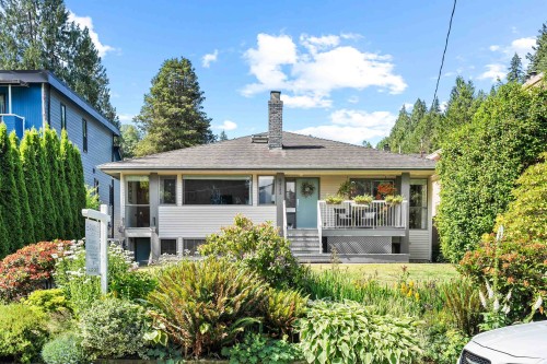 6422 Douglas Street, West Vancouver, BC 