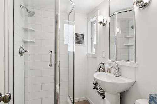 6054 Gleneagles Drive, West Vancouver, BC 