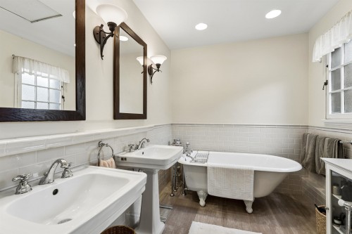 6054 Gleneagles Drive, West Vancouver, BC 
