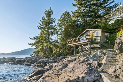 6054 Gleneagles Drive, West Vancouver, BC 