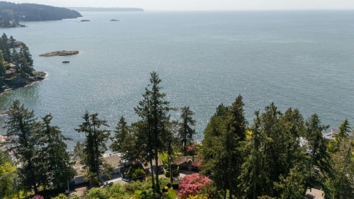 6054 Gleneagles Drive, West Vancouver, BC 