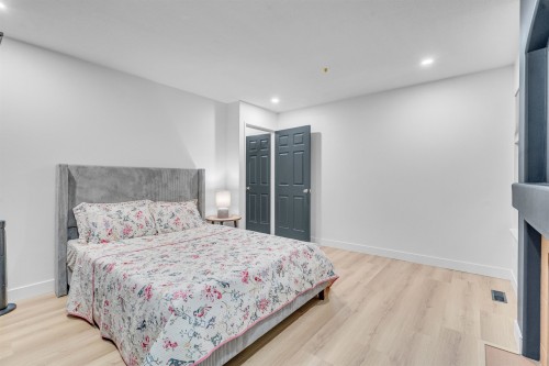 23829 Kanaka Way, Maple Ridge, BC 