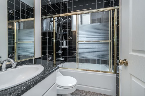 2304 Garden Drive, Vancouver, BC 