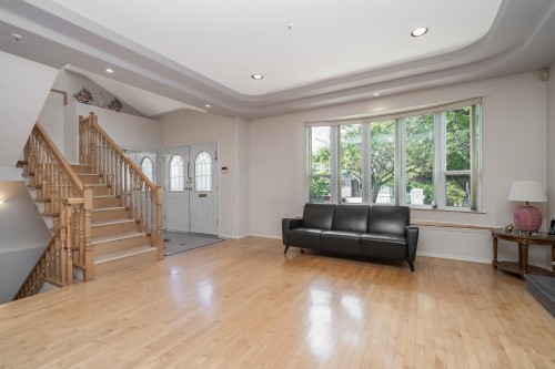 2304 Garden Drive, Vancouver, BC 