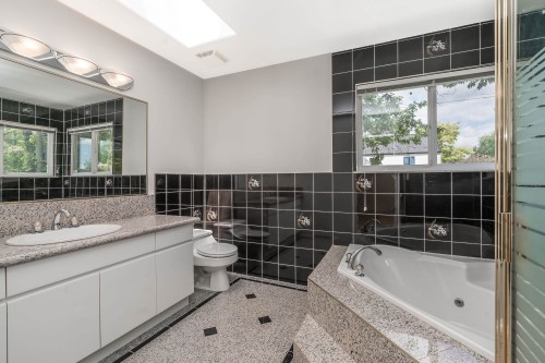 2304 Garden Drive, Vancouver, BC 