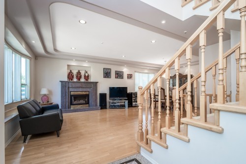 2304 Garden Drive, Vancouver, BC 