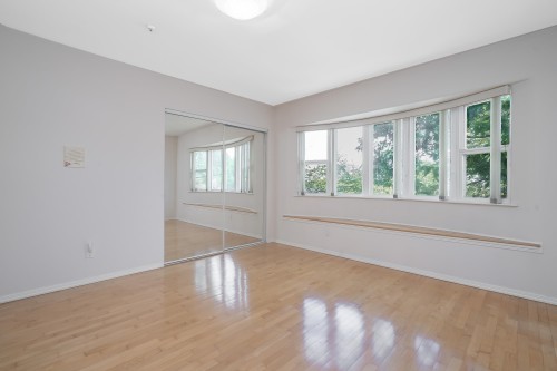 2304 Garden Drive, Vancouver, BC 