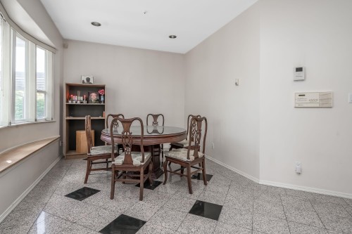 2304 Garden Drive, Vancouver, BC 