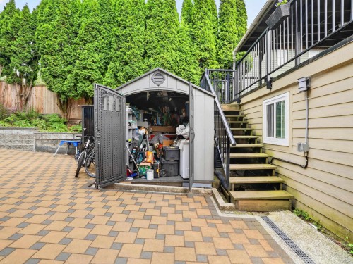 514 28Th Street W, North Vancouver, BC 