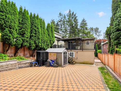 514 28Th Street W, North Vancouver, BC 