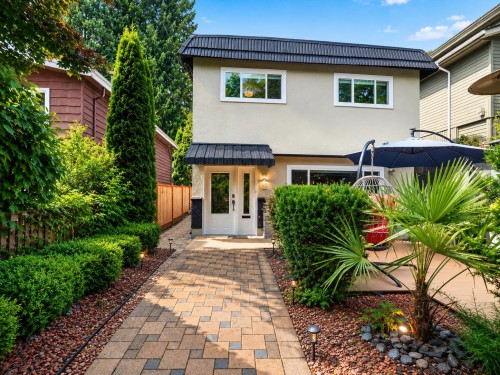 514 28Th Street W, North Vancouver, BC 