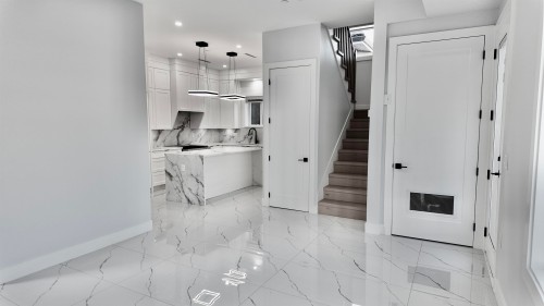 1328 64Th Avenue E, Vancouver, BC 