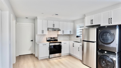 1328 64Th Avenue E, Vancouver, BC 