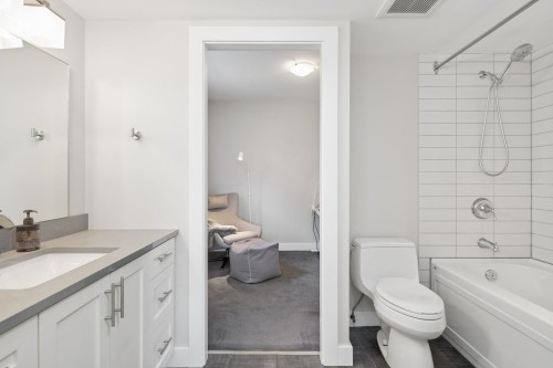 752 Shaw Avenue, Coquitlam, BC 