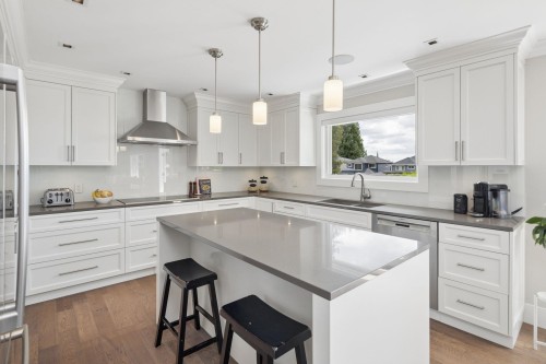 752 Shaw Avenue, Coquitlam, BC 