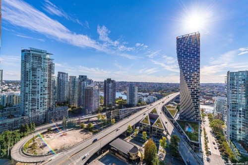 3901-1480 Howe Street  Vancouver, BC V6Z 0G5