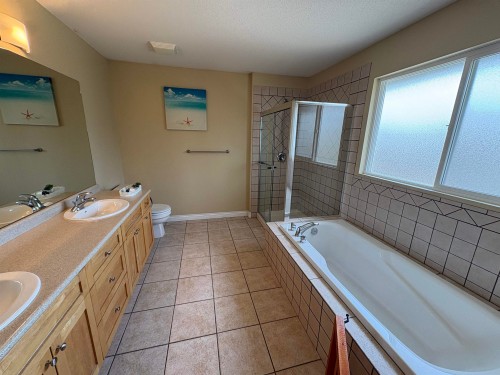 23622 111A Avenue, Maple Ridge, BC 