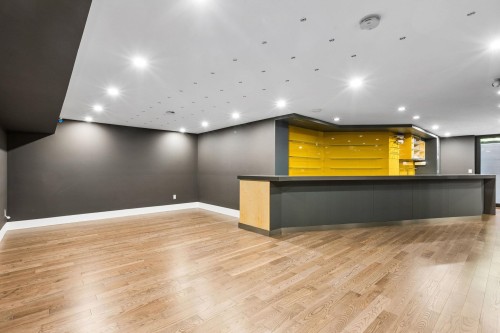 4577 Capilano Road, North Vancouver, BC 