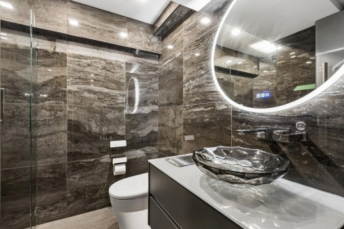 4577 Capilano Road, North Vancouver, BC 