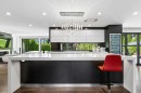 4577 Capilano Road, North Vancouver, BC 