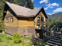 9291 Emerald Drive Whistler, BC V8E 0G5