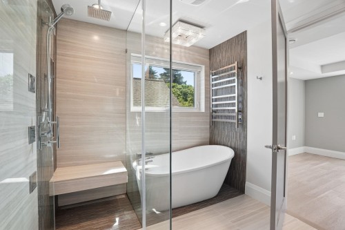 4481 15Th Avenue W, Vancouver, BC 