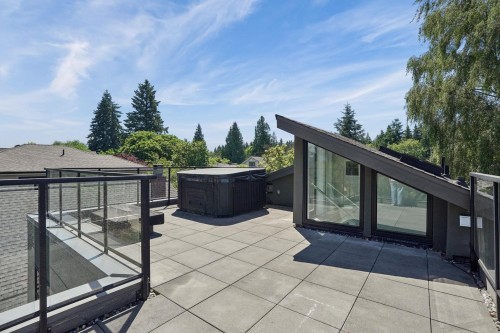 4481 15Th Avenue W, Vancouver, BC 